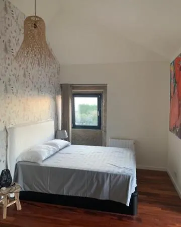 Quarto em Acomodações Particulares Elia