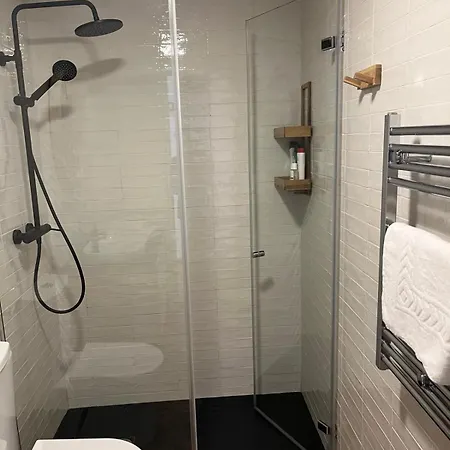 Quarto em Acomodações Particulares Elia
